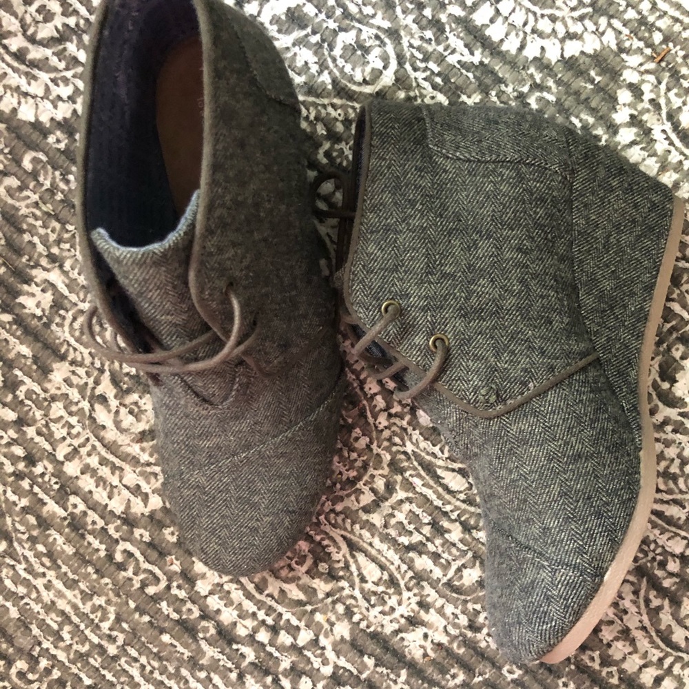 Toms Olive Herringbone Desert Bootie